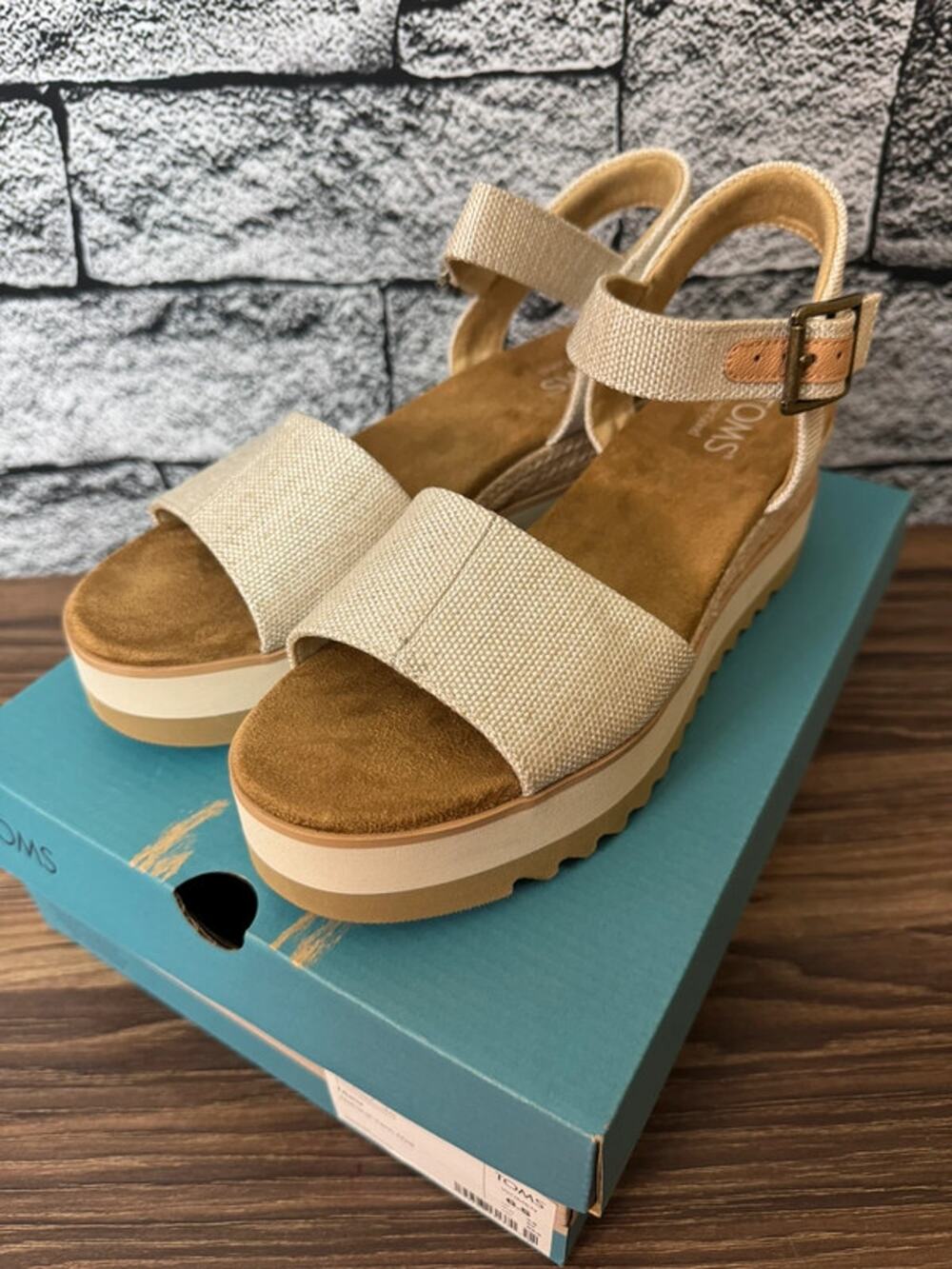 New Ladies Toms Diana Natural Platform Wedge Sandals - Size 6.5